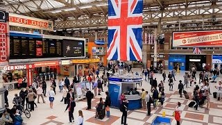 A Walk Through The London Victoria Station London England [upl. by Atinahs]